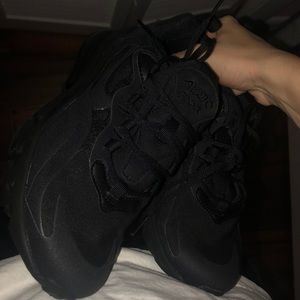 air max 270 react size 4y